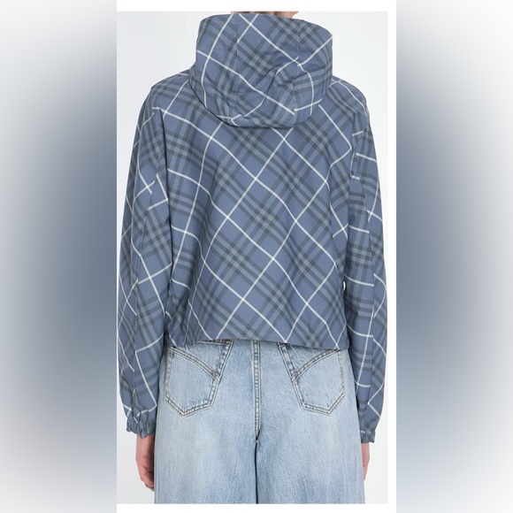 Cropped Reversible Check Jacket - Picture 3 of 16